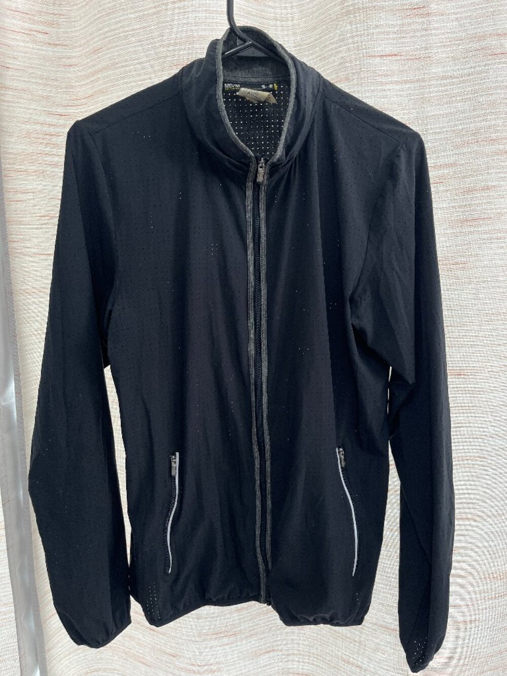 Women's Black Medium Light Jacket Under Armour (035)